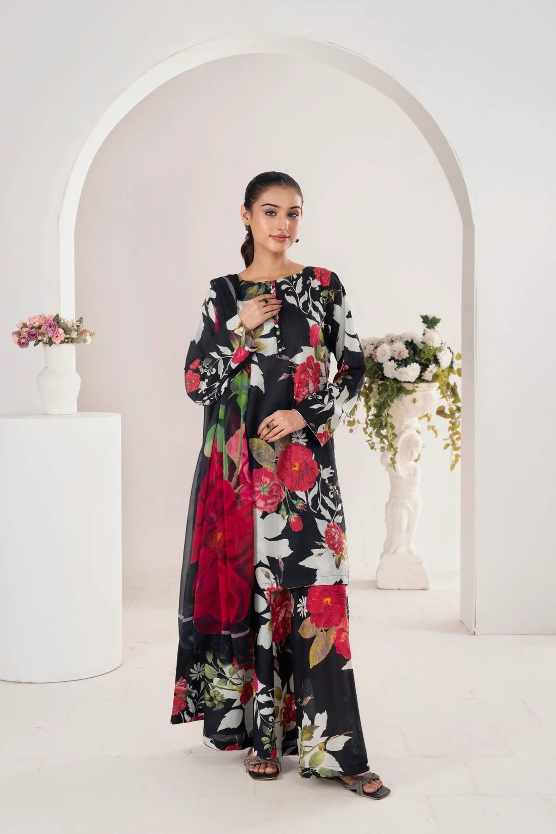 Three Piece Unstitched Breeze Lawn Suit for Women All Over Stylish Printed Breeze Lawn Fabric Summer Wear Collection – Random Article Ref VG-9059C – Premium Quality Design with Flowing  Breeze Lawn Dupatta and Matching Trouser